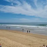 Aux Rochers De L'ocean