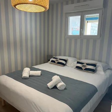 Aux Rochers De L'ocean Hotel