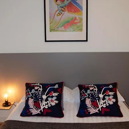 Aux Rochers De L'ocean