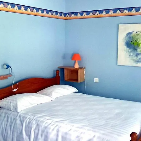 Hotell Aux Rochers De L'ocean Givrand