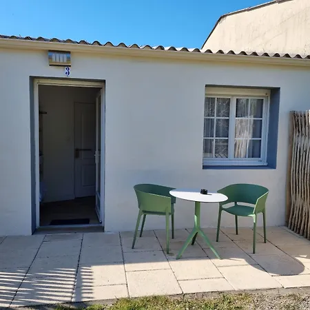 Aux Rochers De L'ocean Hotel