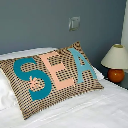 Aux Rochers De L'ocean Hotel 3*